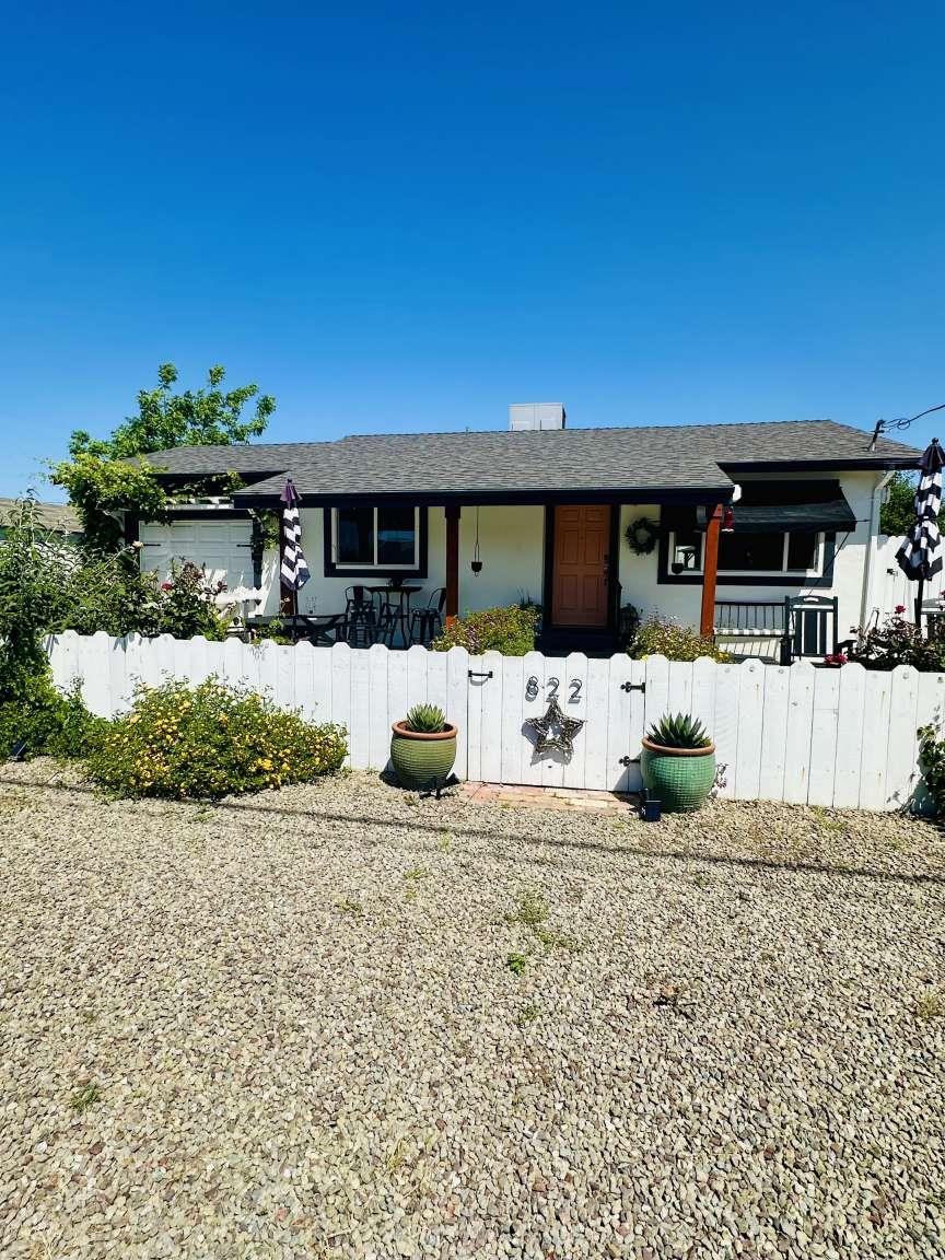 822 N Acacia Ave, Ripon, CA 95366