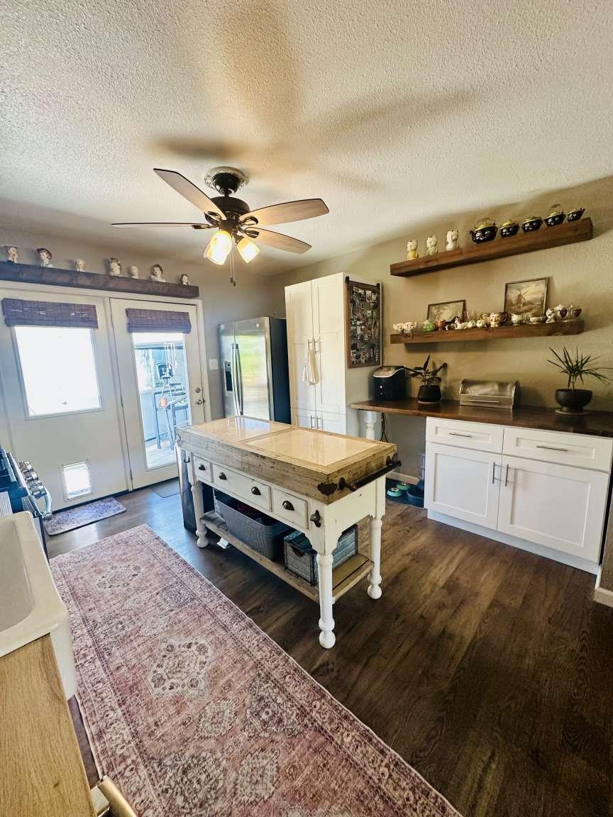 822 N Acacia Ave, Ripon, CA 95366