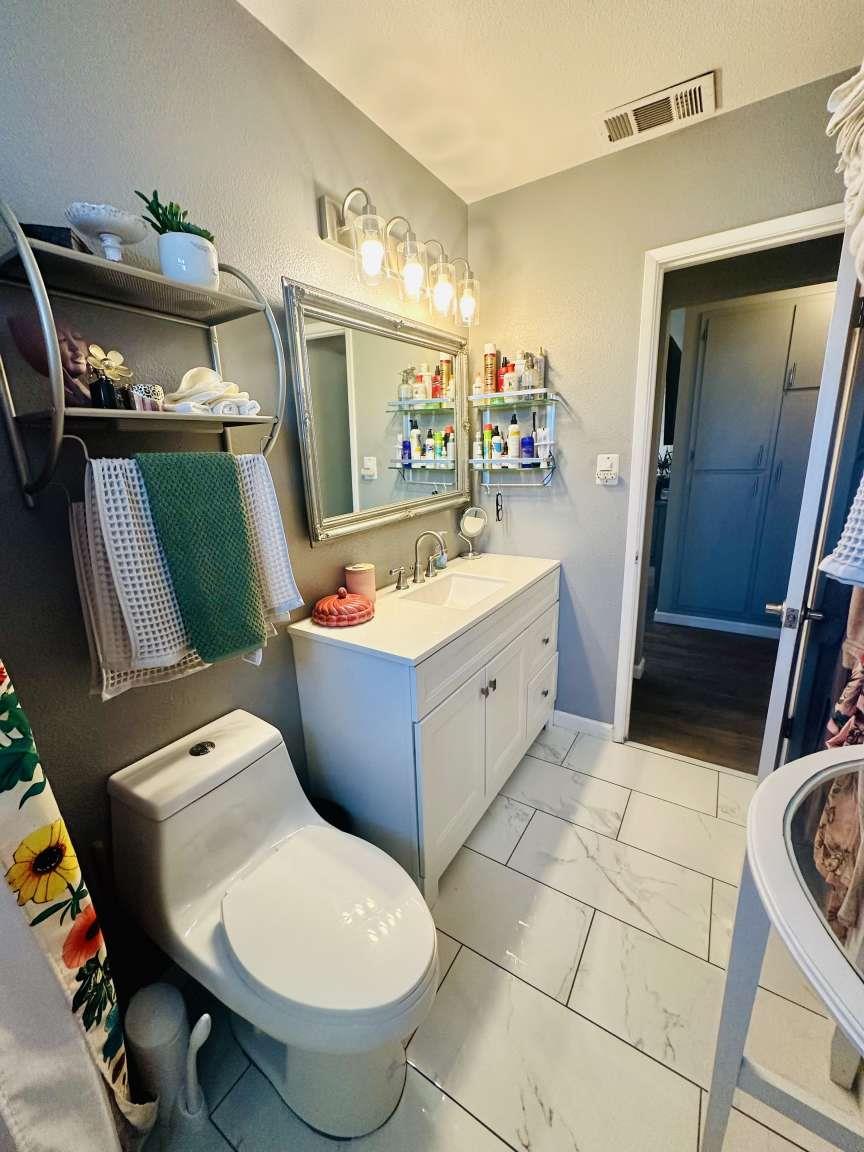 822 N Acacia Ave, Ripon, CA 95366