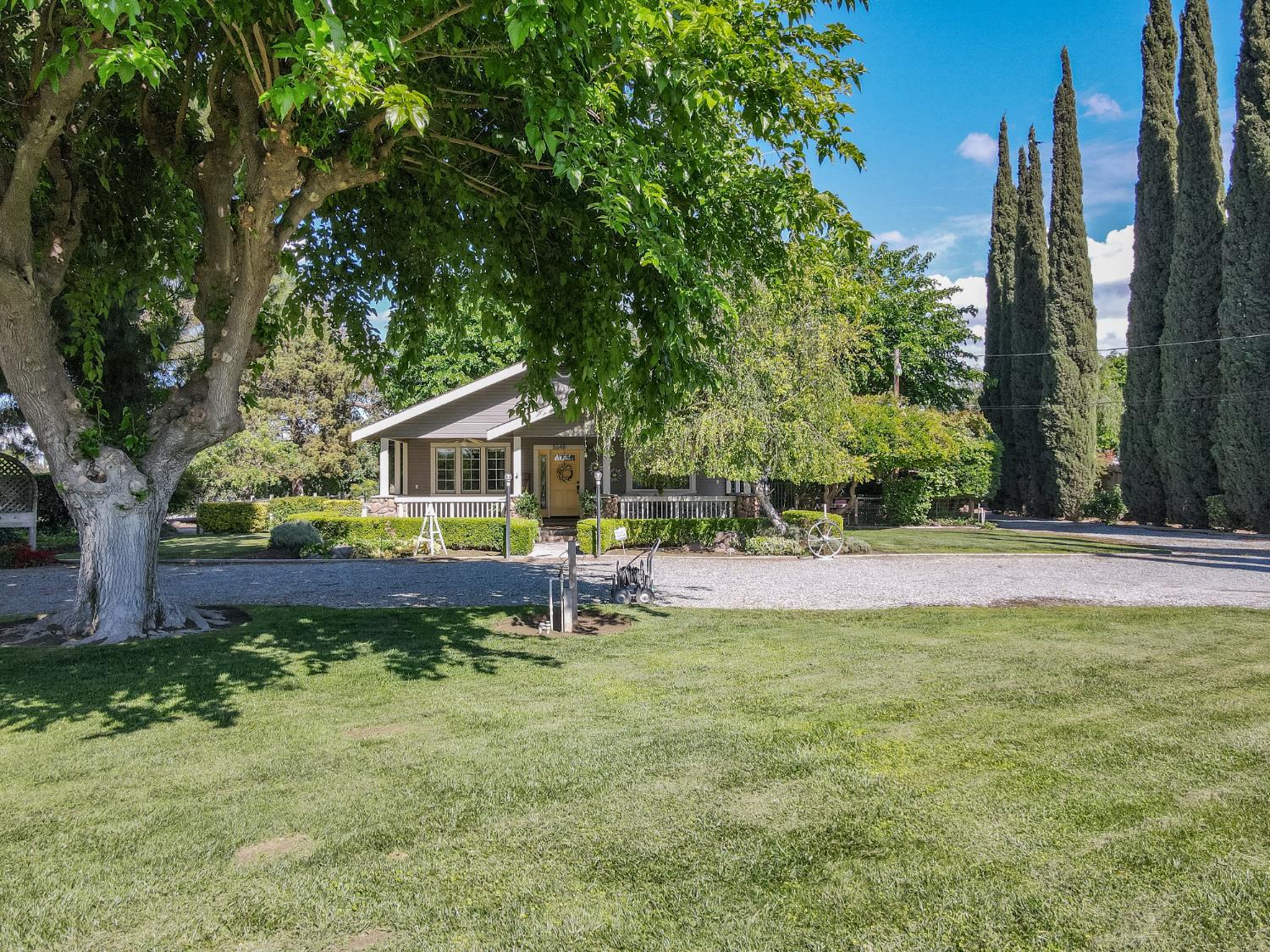 5648 Esmar Rd, Ceres, CA 95307