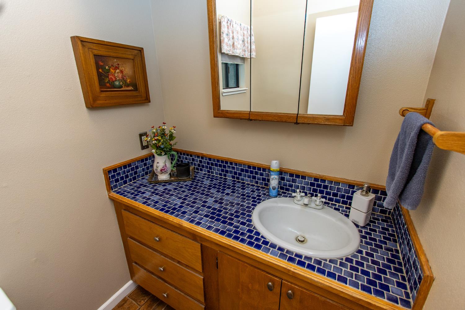 5648 Esmar Rd, Ceres, CA 95307