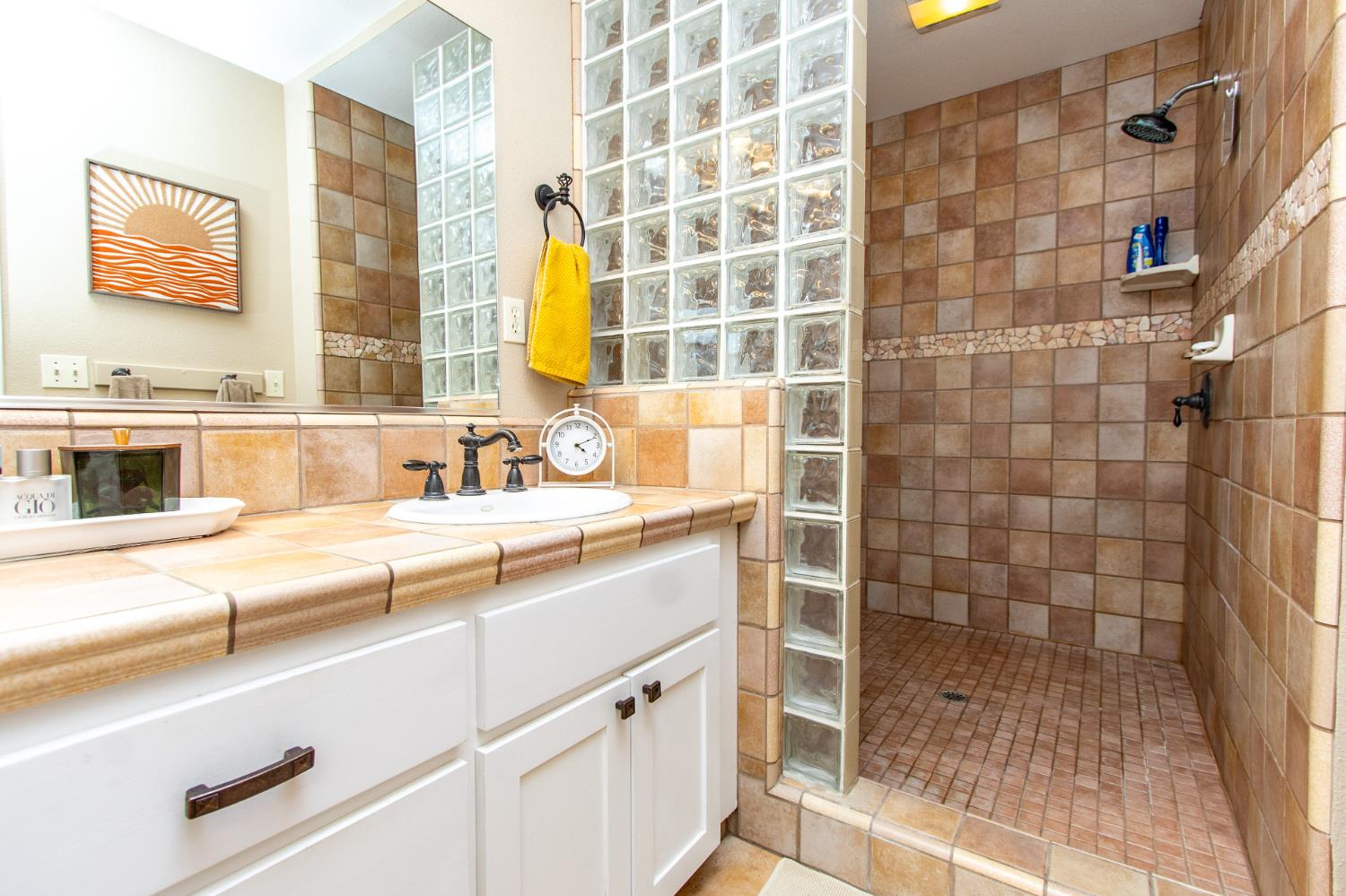 5648 Esmar Rd, Ceres, CA 95307