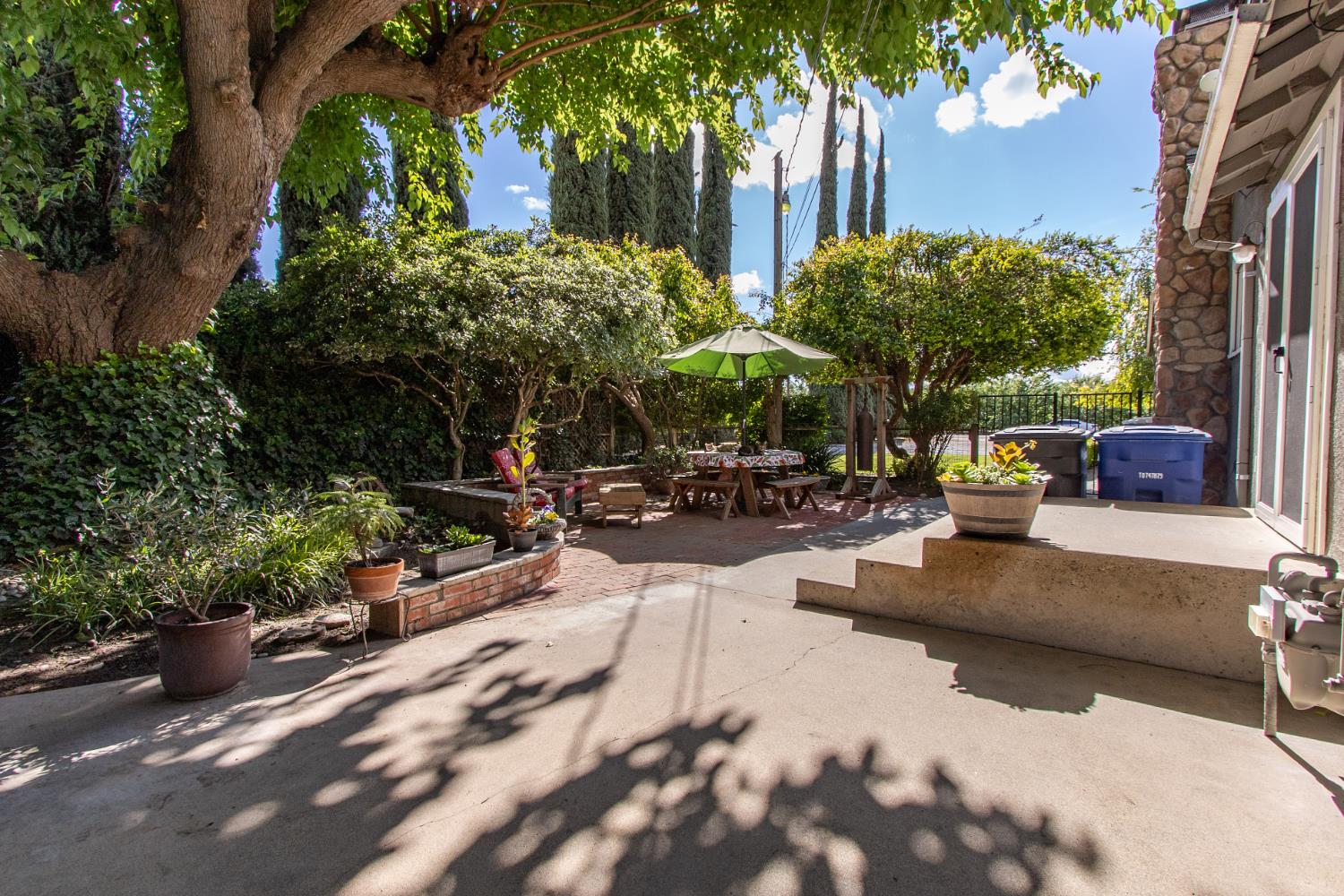 5648 Esmar Rd, Ceres, CA 95307