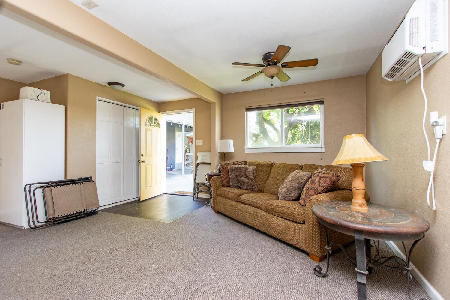 5648 Esmar Rd, Ceres, CA 95307