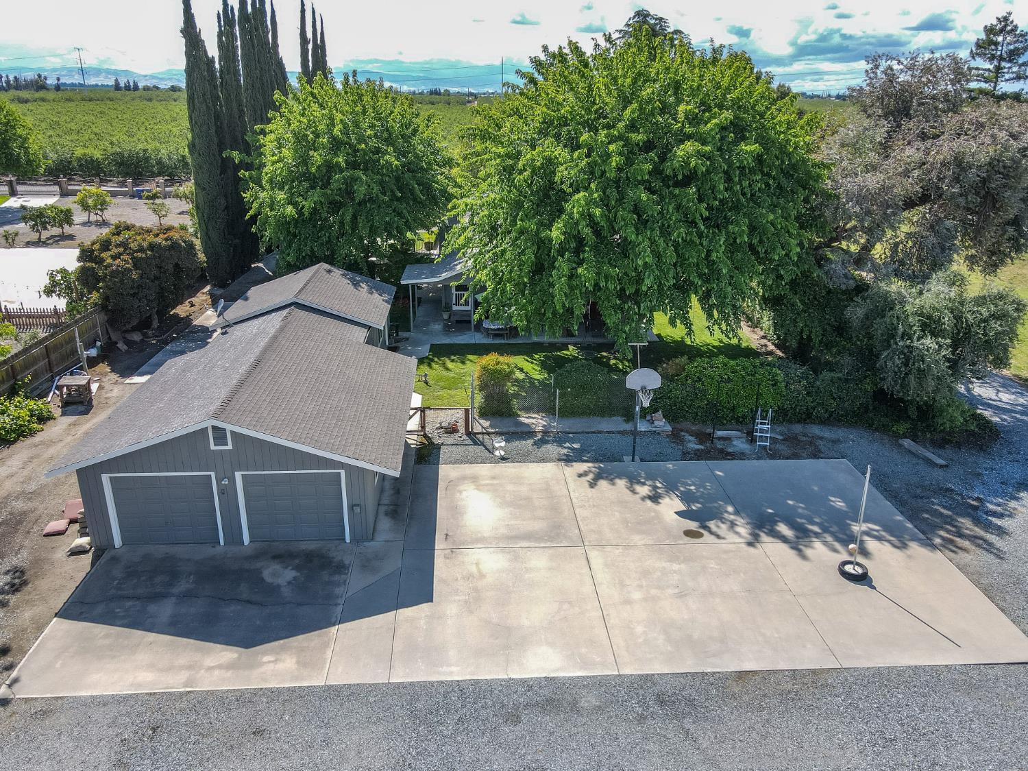5648 Esmar Rd, Ceres, CA 95307
