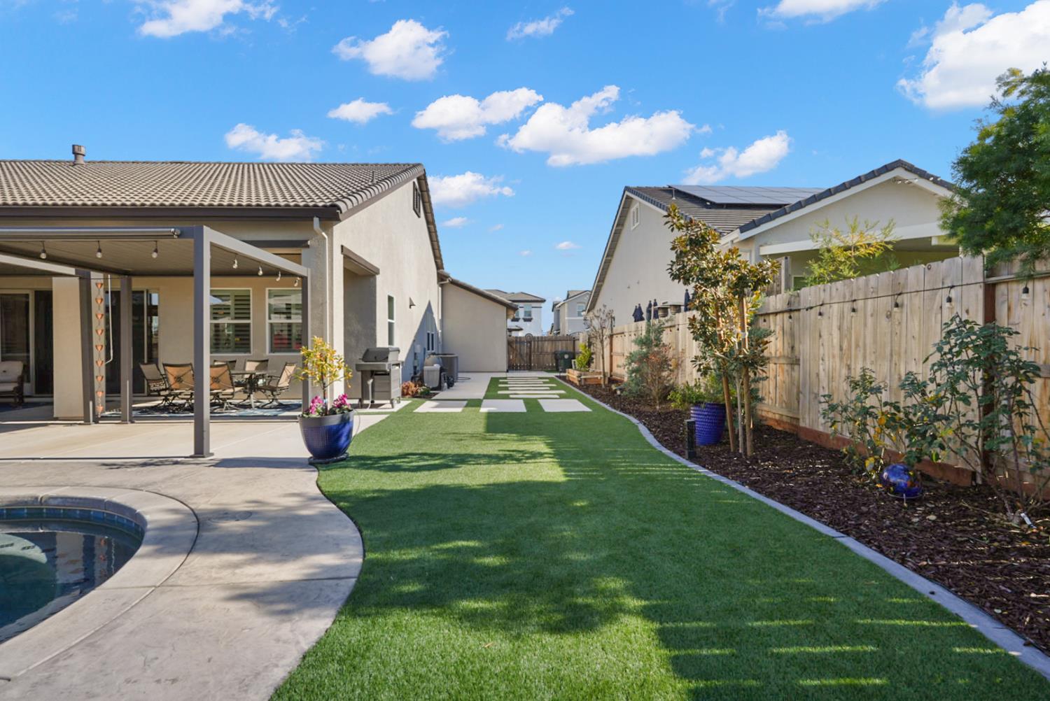 2119 Moya Pl, Manteca, CA 95337