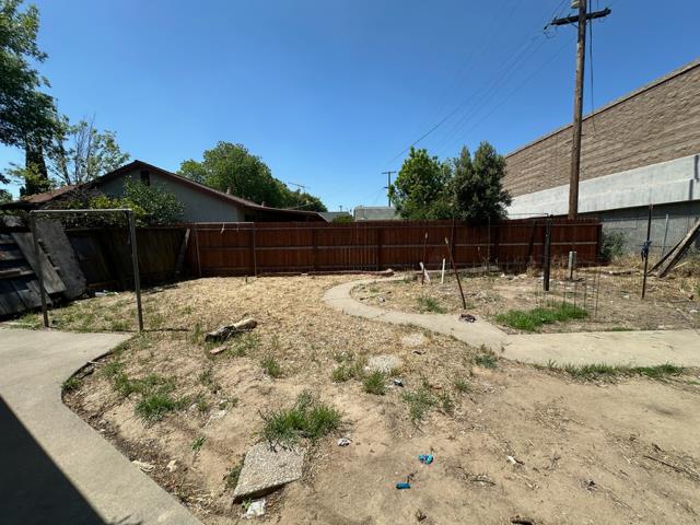 1103 Custer Ct, Modesto, CA 95351