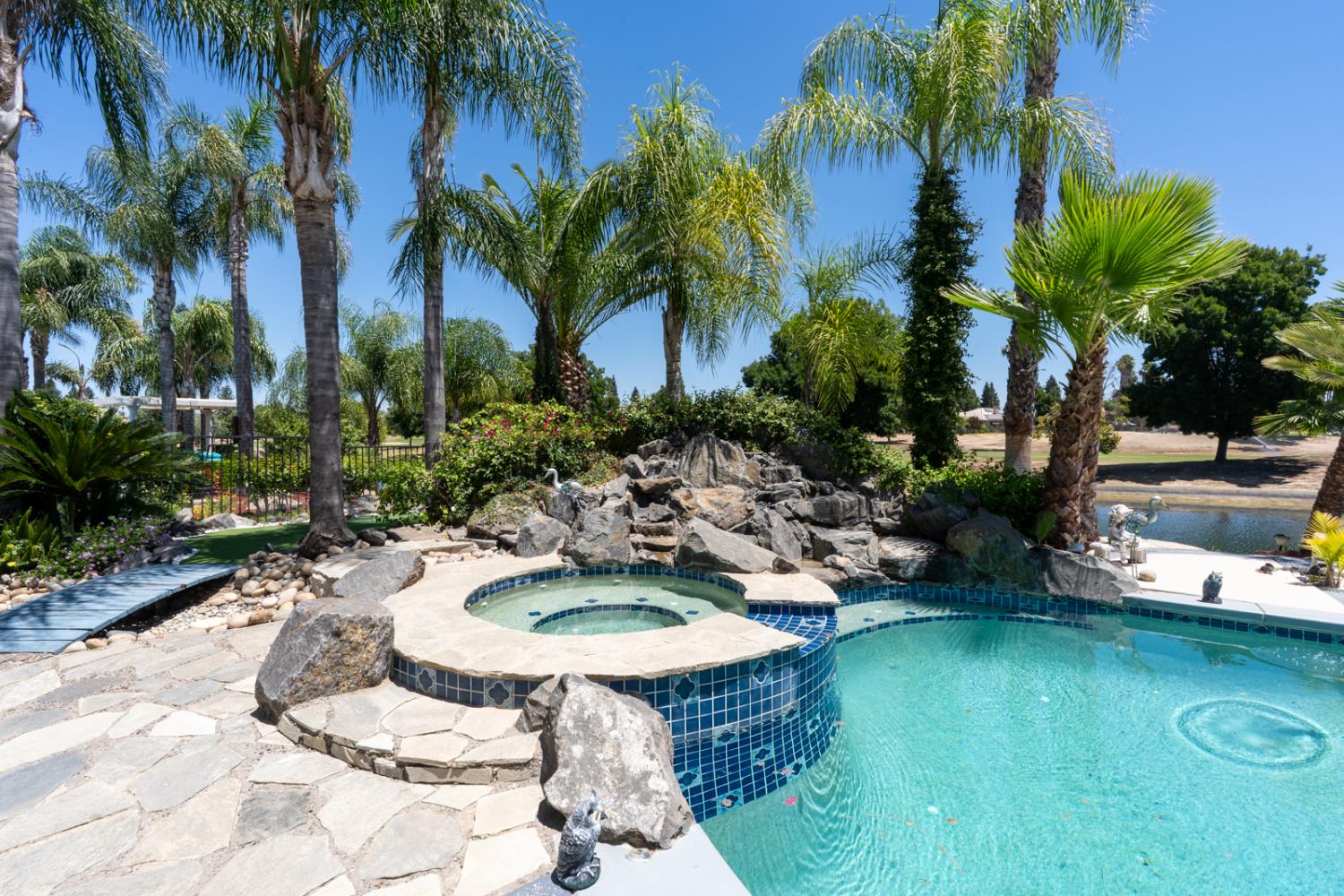 6663 Desert Springs St, Chowchilla, CA 93610