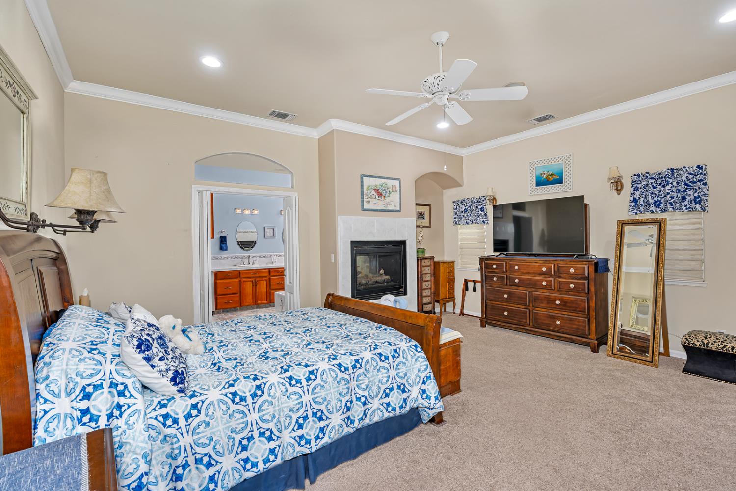 6663 Desert Springs St, Chowchilla, CA 93610