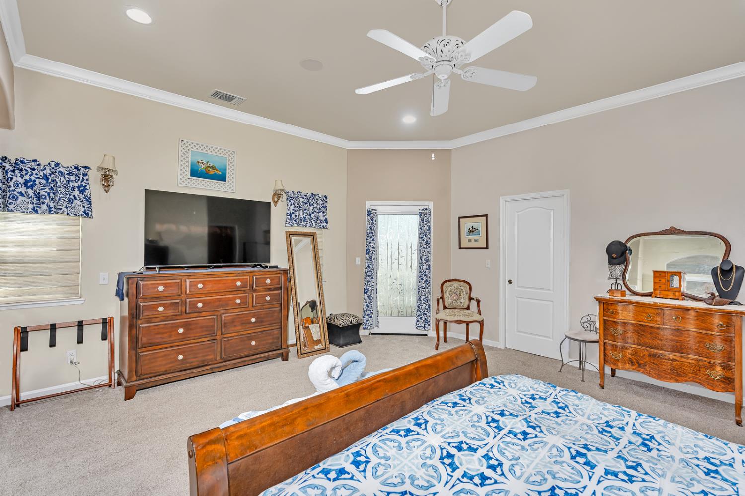 6663 Desert Springs St, Chowchilla, CA 93610