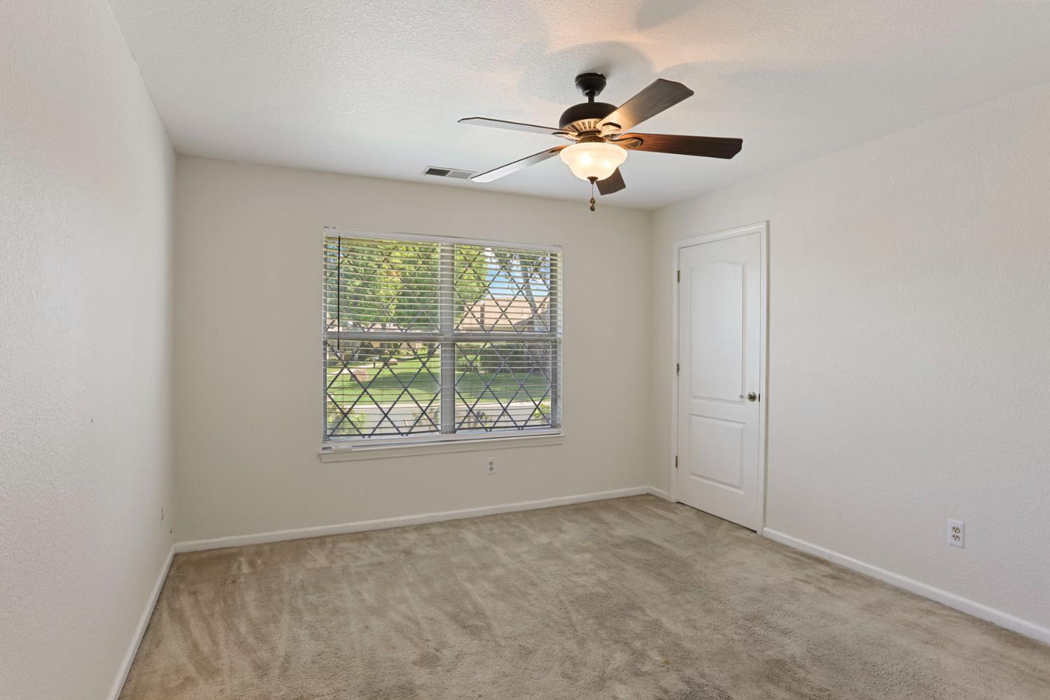 277 Garden Circle Dr, Manteca, CA 95336