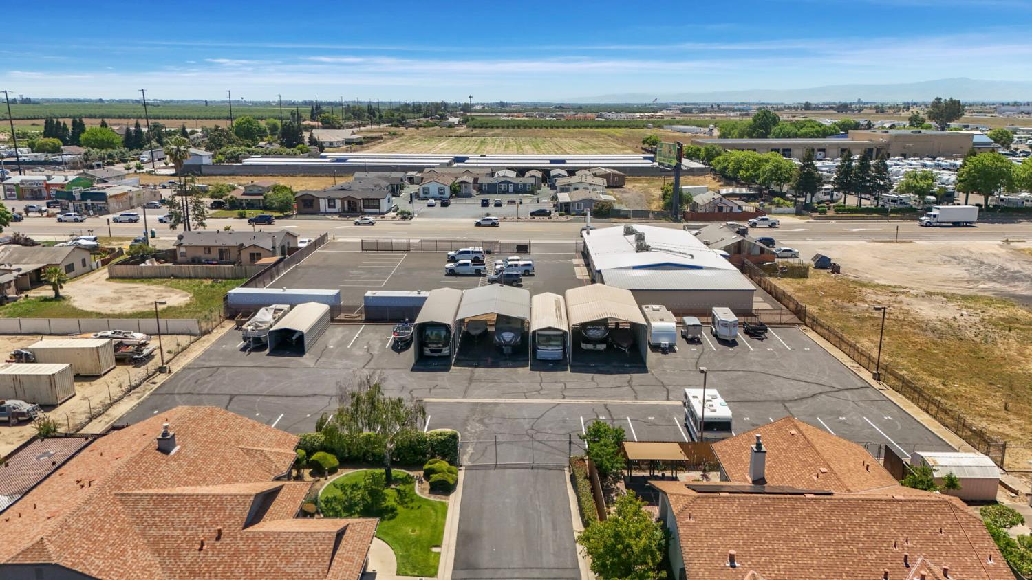 277 Garden Circle Dr, Manteca, CA 95336