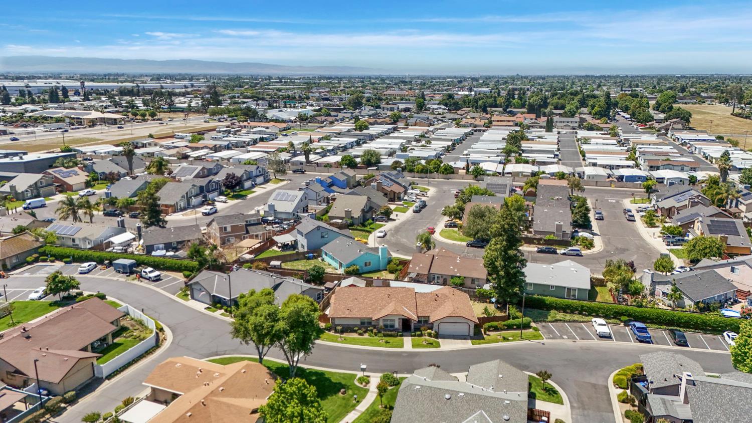 277 Garden Circle Dr, Manteca, CA 95336