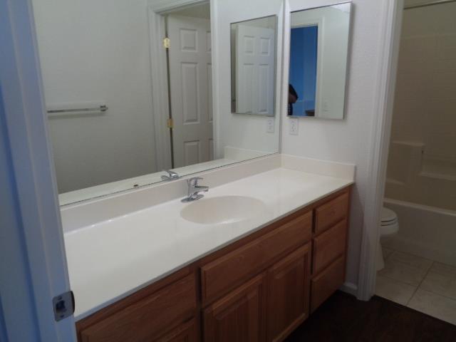 2917 Medinah Way, Modesto, CA 95355