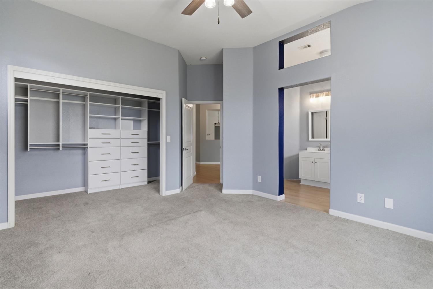1014 Foxfire Dr, Manteca, CA 95337