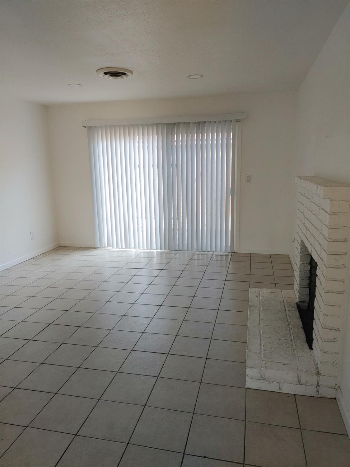 2502 Rose Ave, Modesto, CA 95355