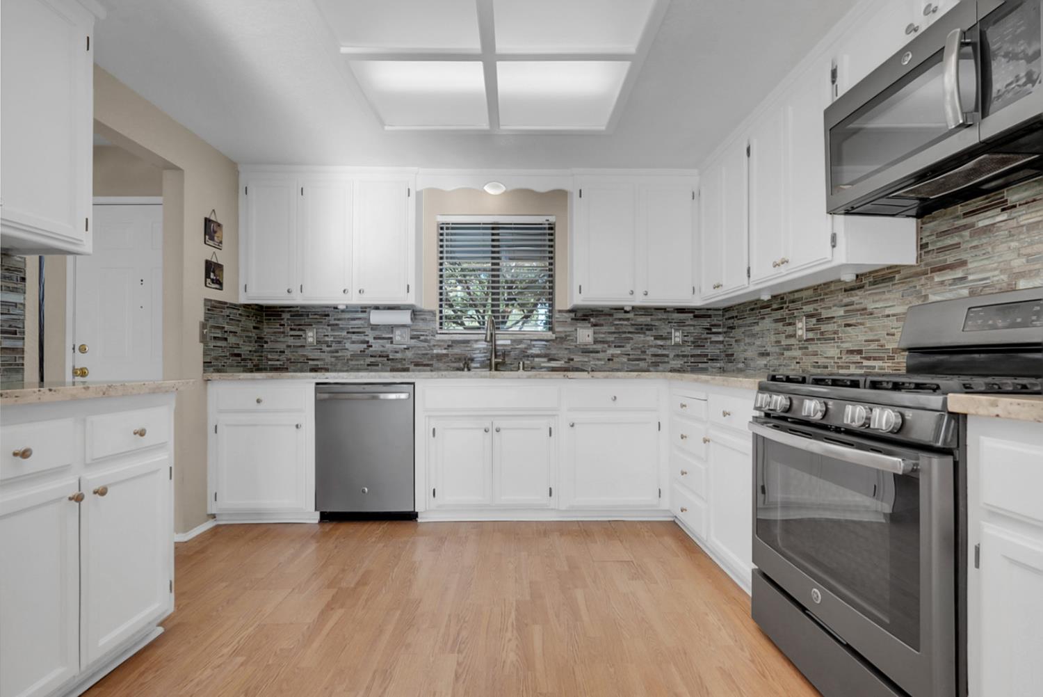 941 Arambel Dr, Patterson, CA 95363
