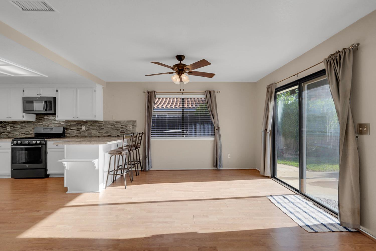 941 Arambel Dr, Patterson, CA 95363