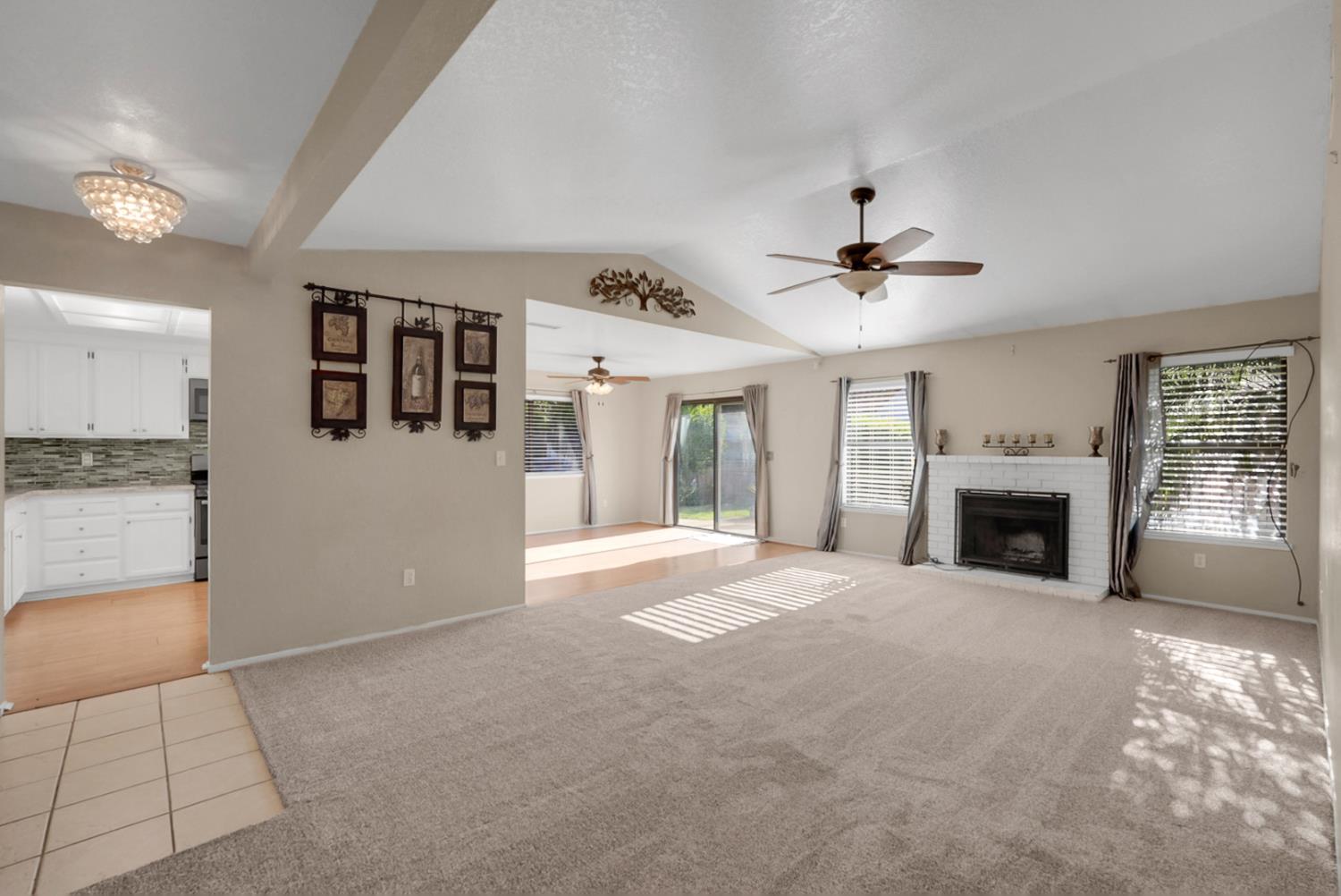 941 Arambel Dr, Patterson, CA 95363