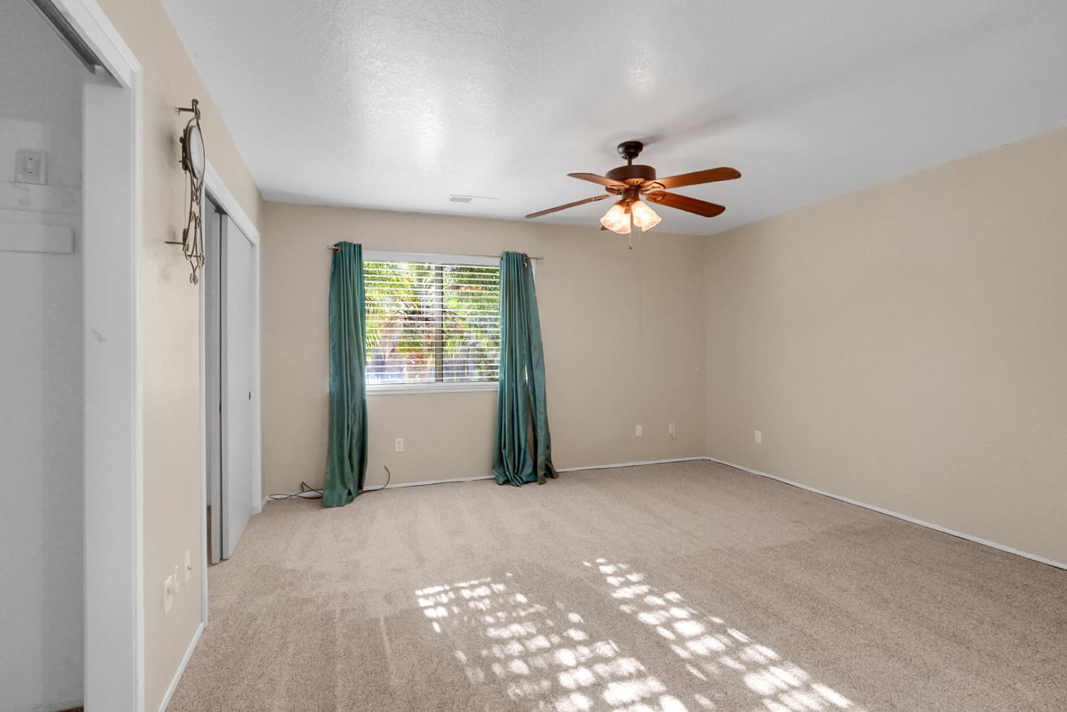 941 Arambel Dr, Patterson, CA 95363