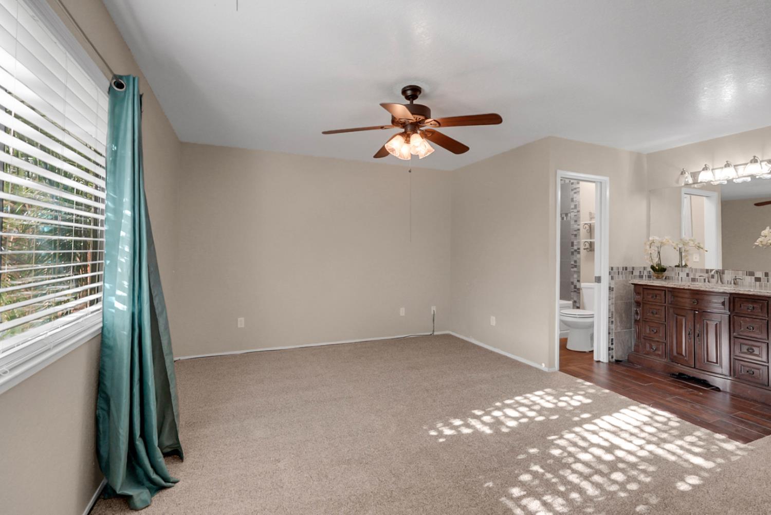 941 Arambel Dr, Patterson, CA 95363