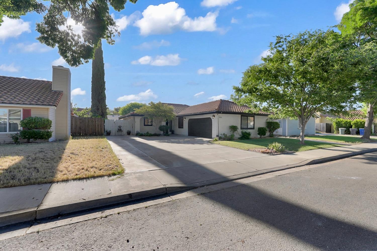941 Arambel Dr, Patterson, CA 95363