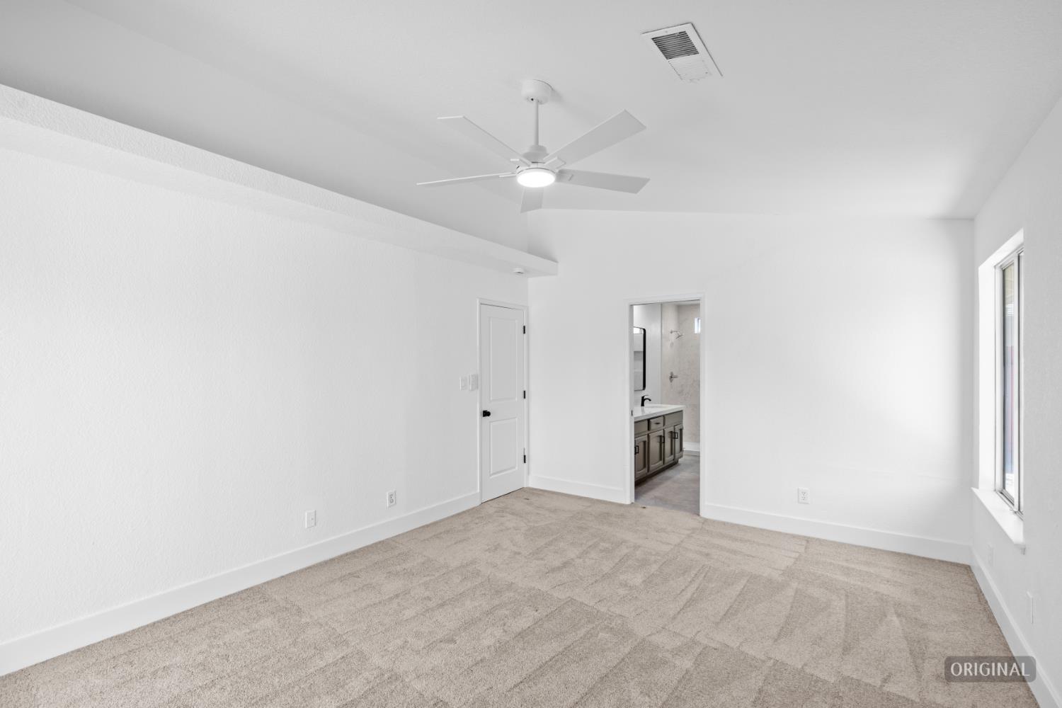 449 Cottonwood Dr, Los Banos, CA 93635