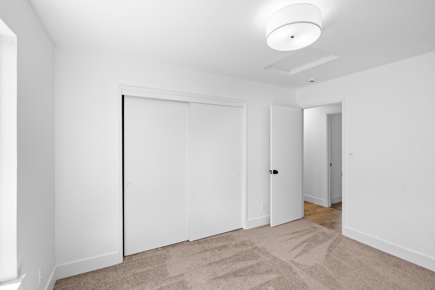 449 Cottonwood Dr, Los Banos, CA 93635