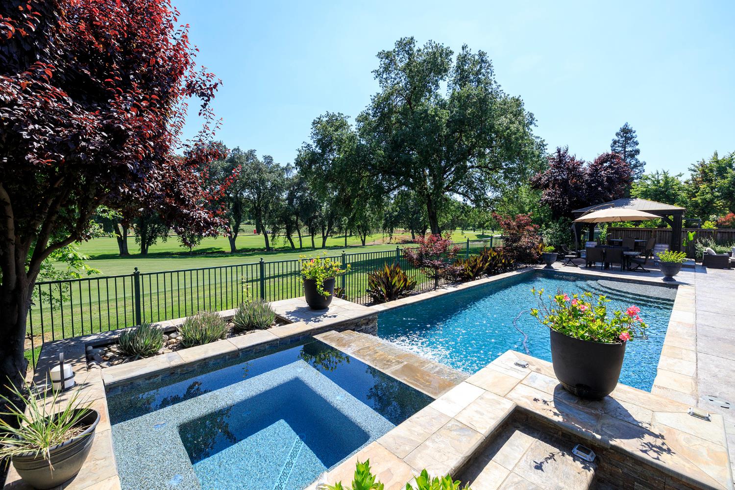 1682 Fairway Oaks Ct, Ripon, CA 95366