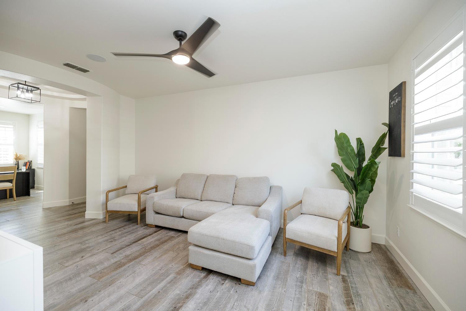 1682 Fairway Oaks Ct, Ripon, CA 95366