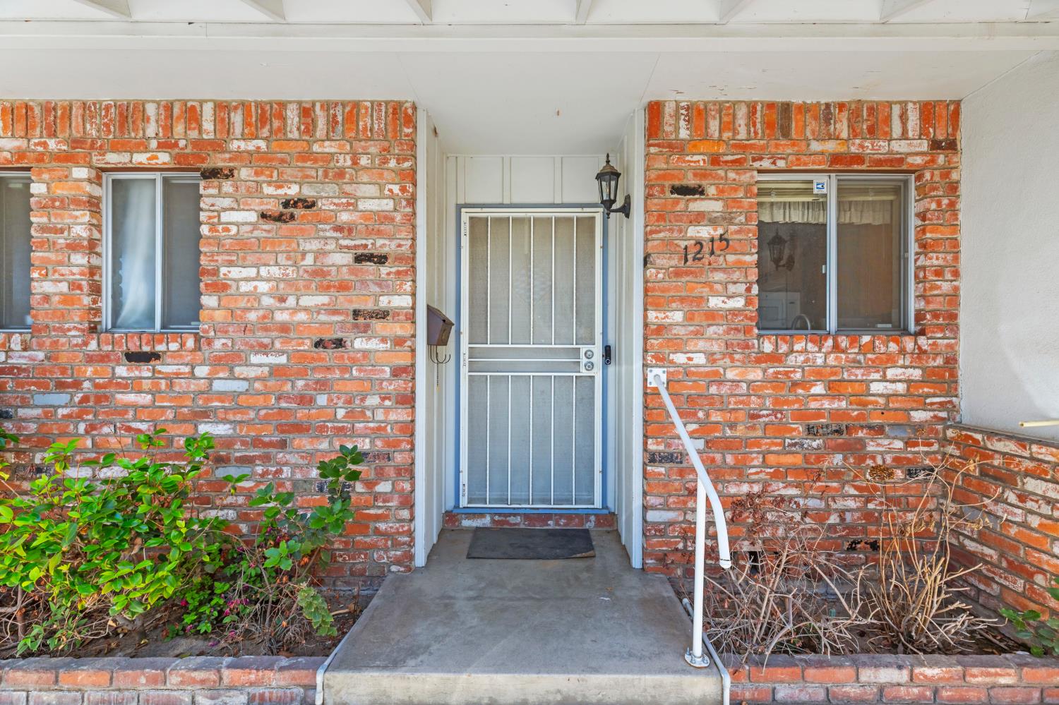 1215 Del Vale Ave, Modesto, CA 95350