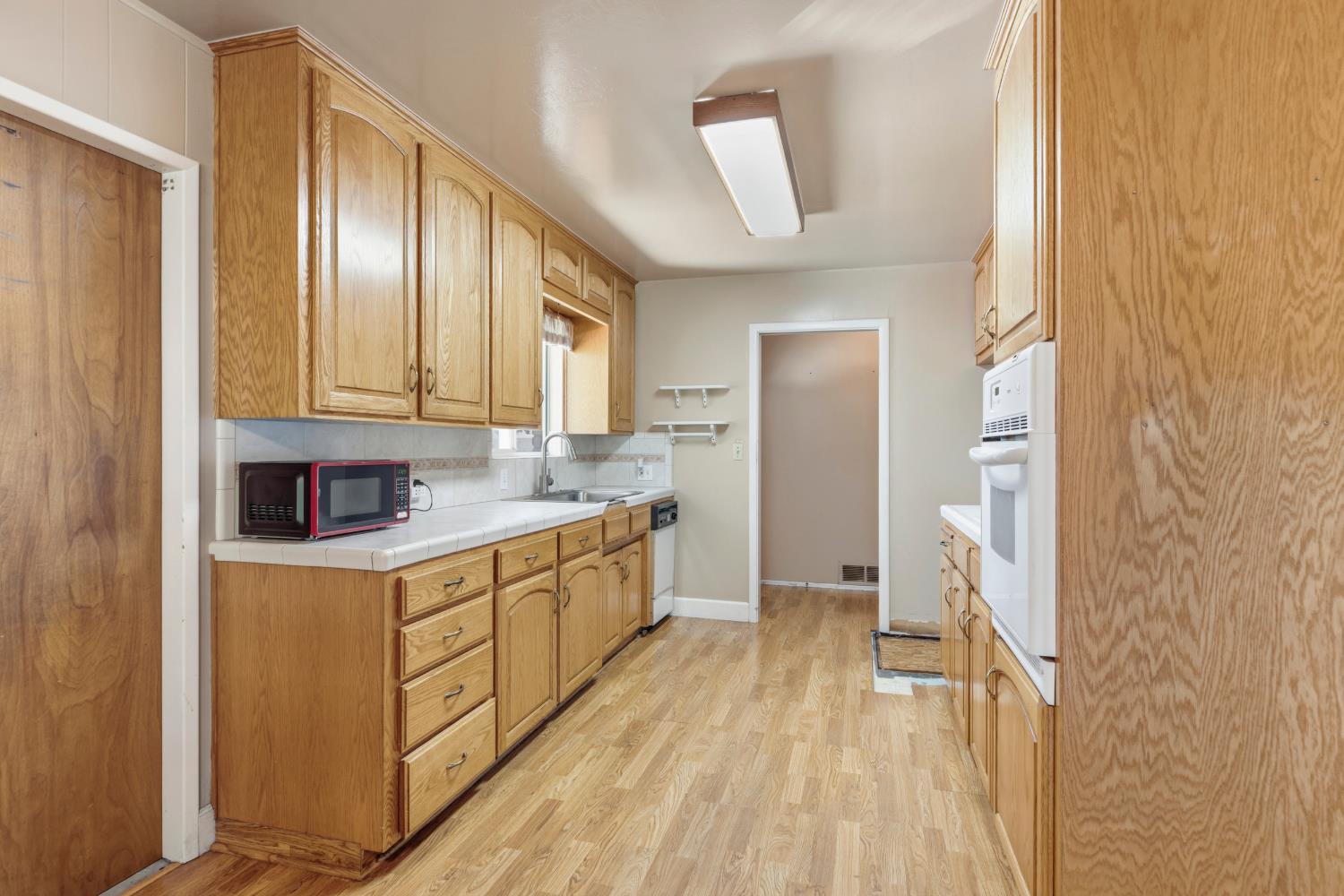1215 Del Vale Ave, Modesto, CA 95350