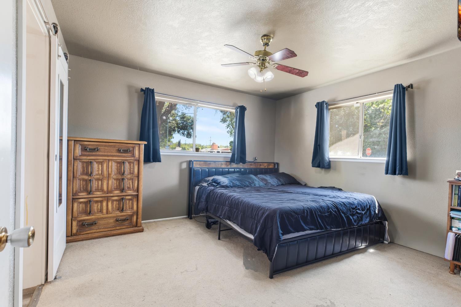 1215 Del Vale Ave, Modesto, CA 95350