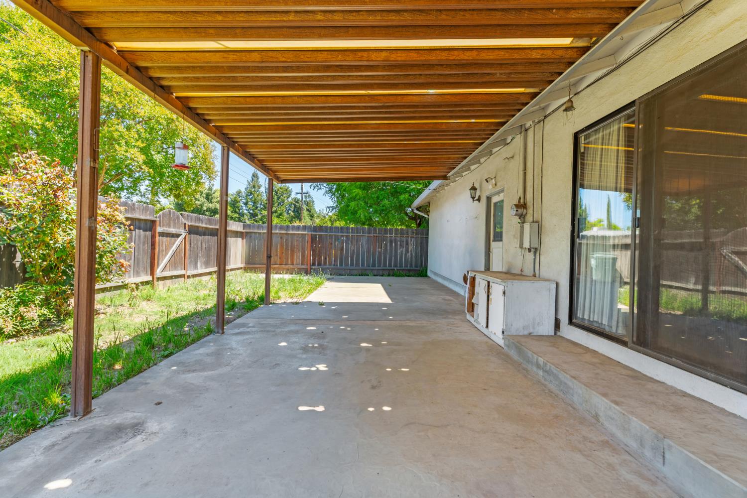 1215 Del Vale Ave, Modesto, CA 95350