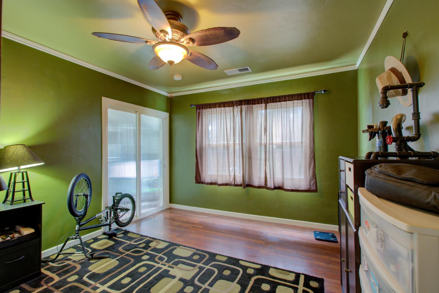 1001 Grove Ave, Atwater, CA 95301