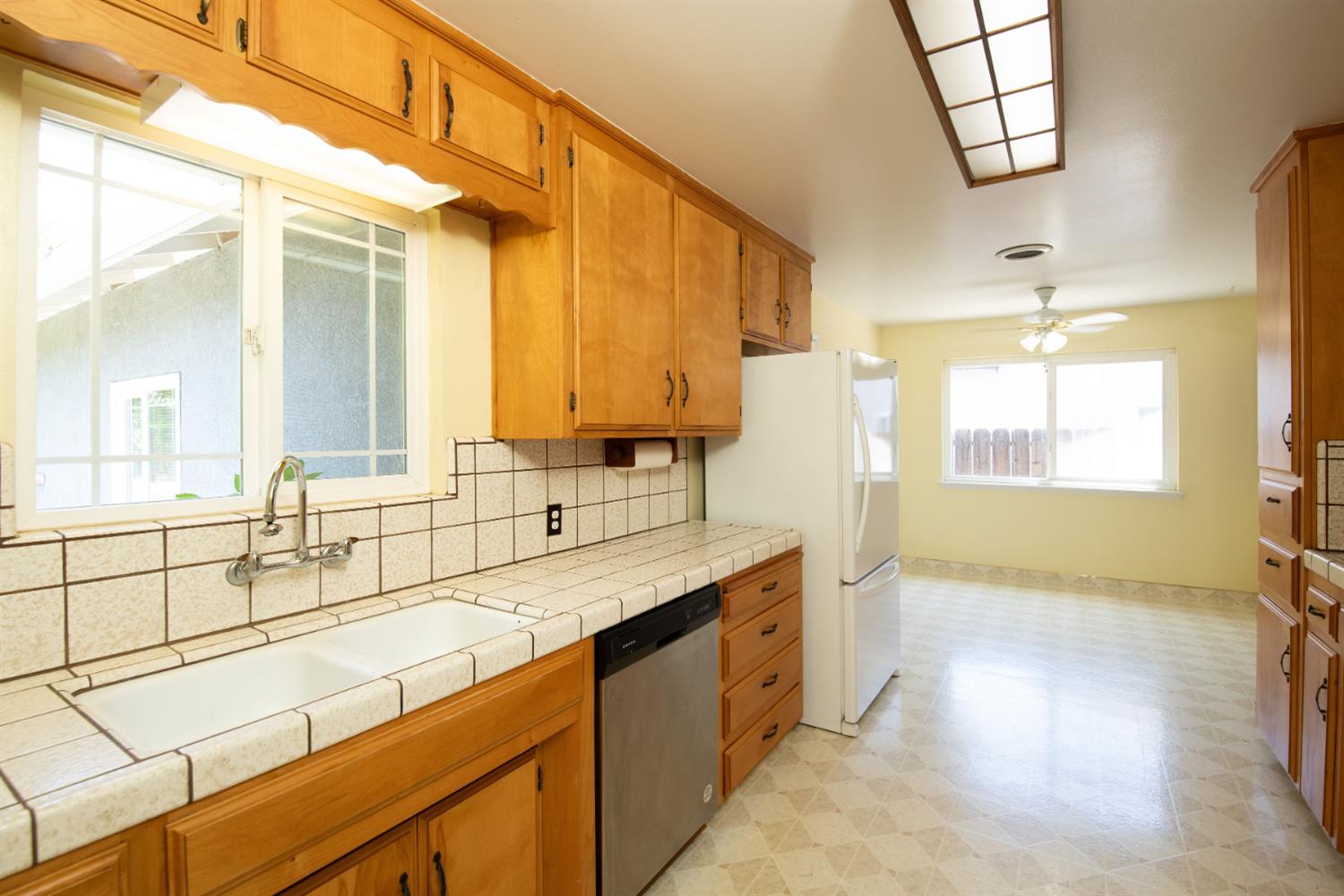 1532 Hialeah Dr, Modesto, CA 95350