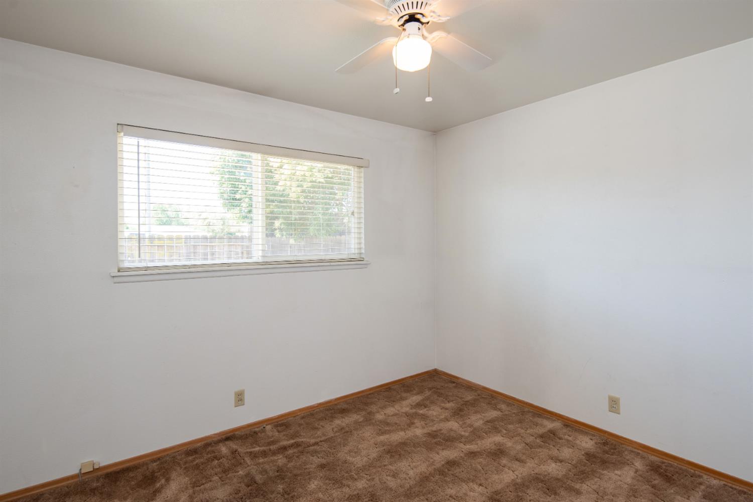 1532 Hialeah Dr, Modesto, CA 95350