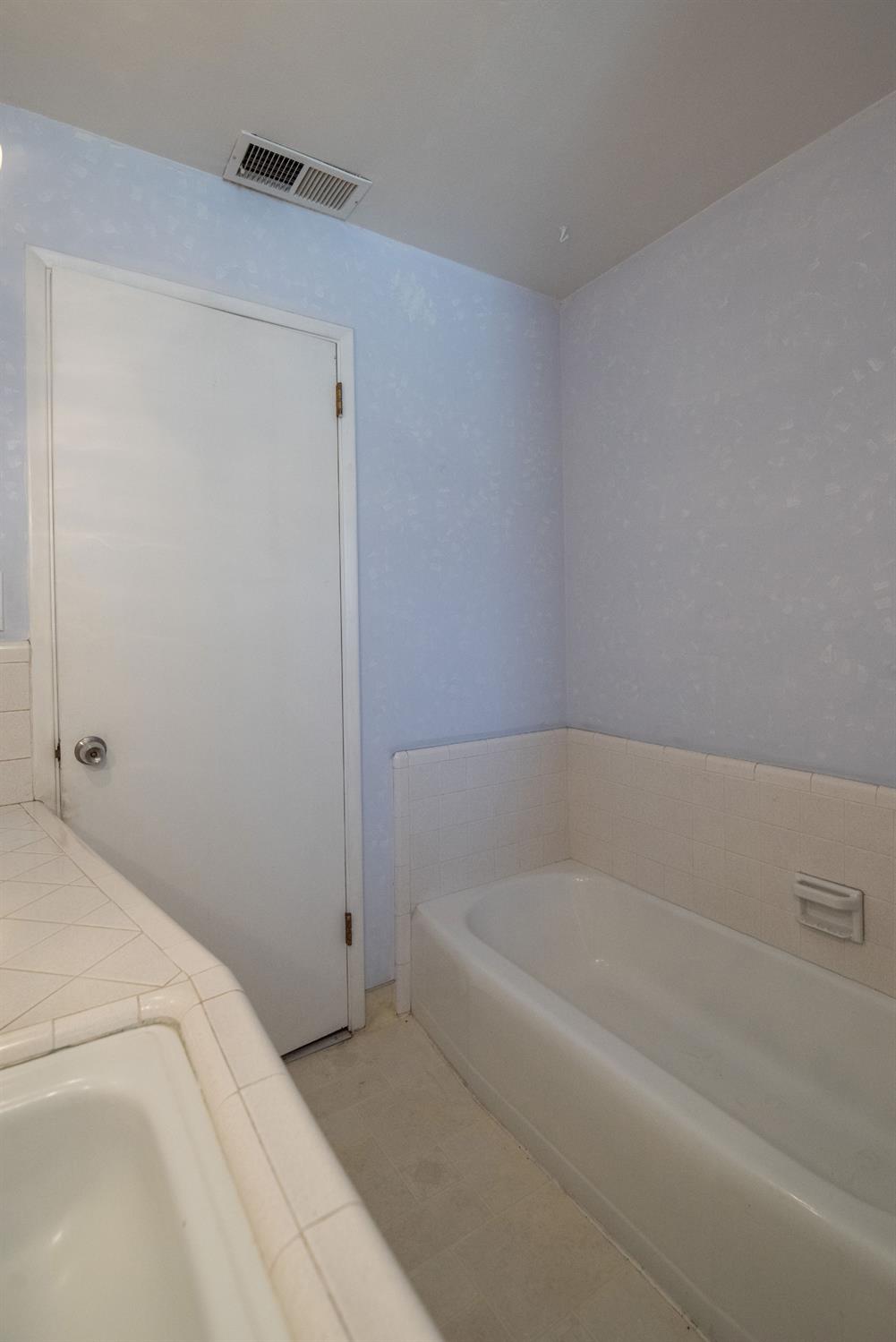 1532 Hialeah Dr, Modesto, CA 95350