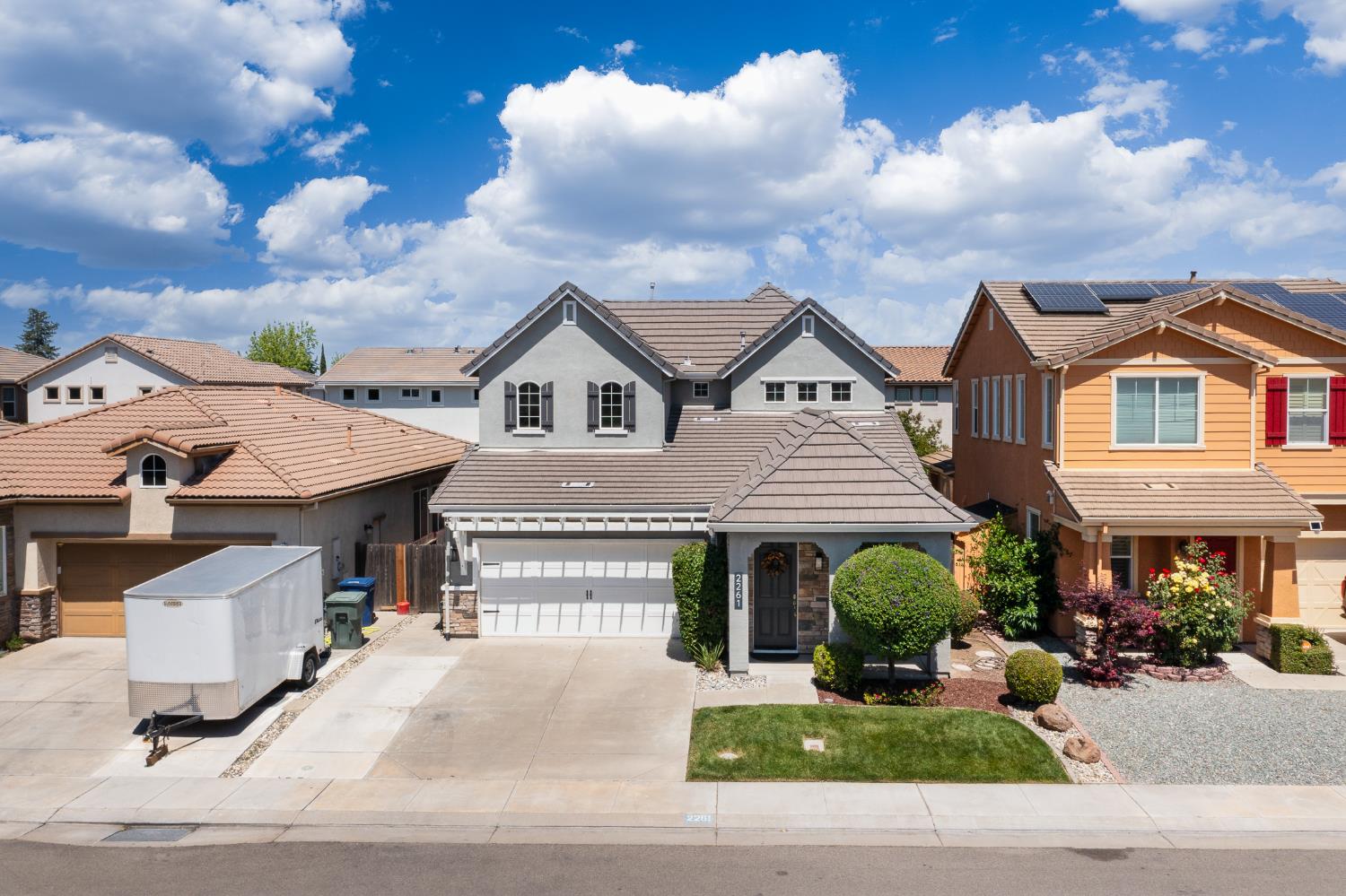 2261 Maverick Ct, Modesto, CA 95355
