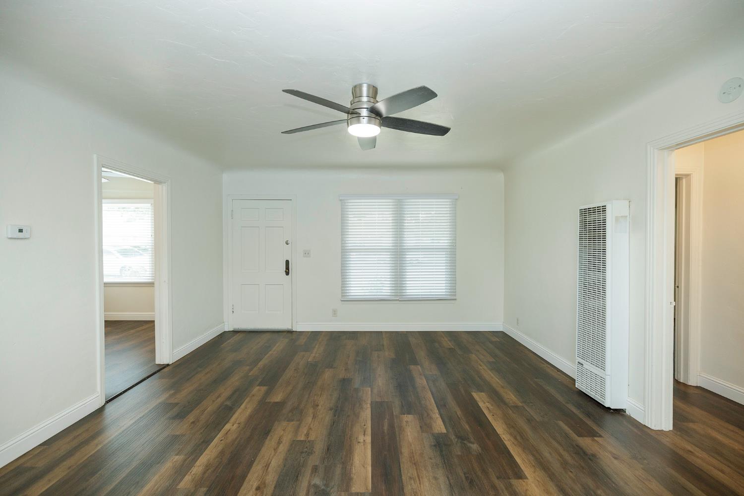 1732 2nd St, Escalon, CA 95320