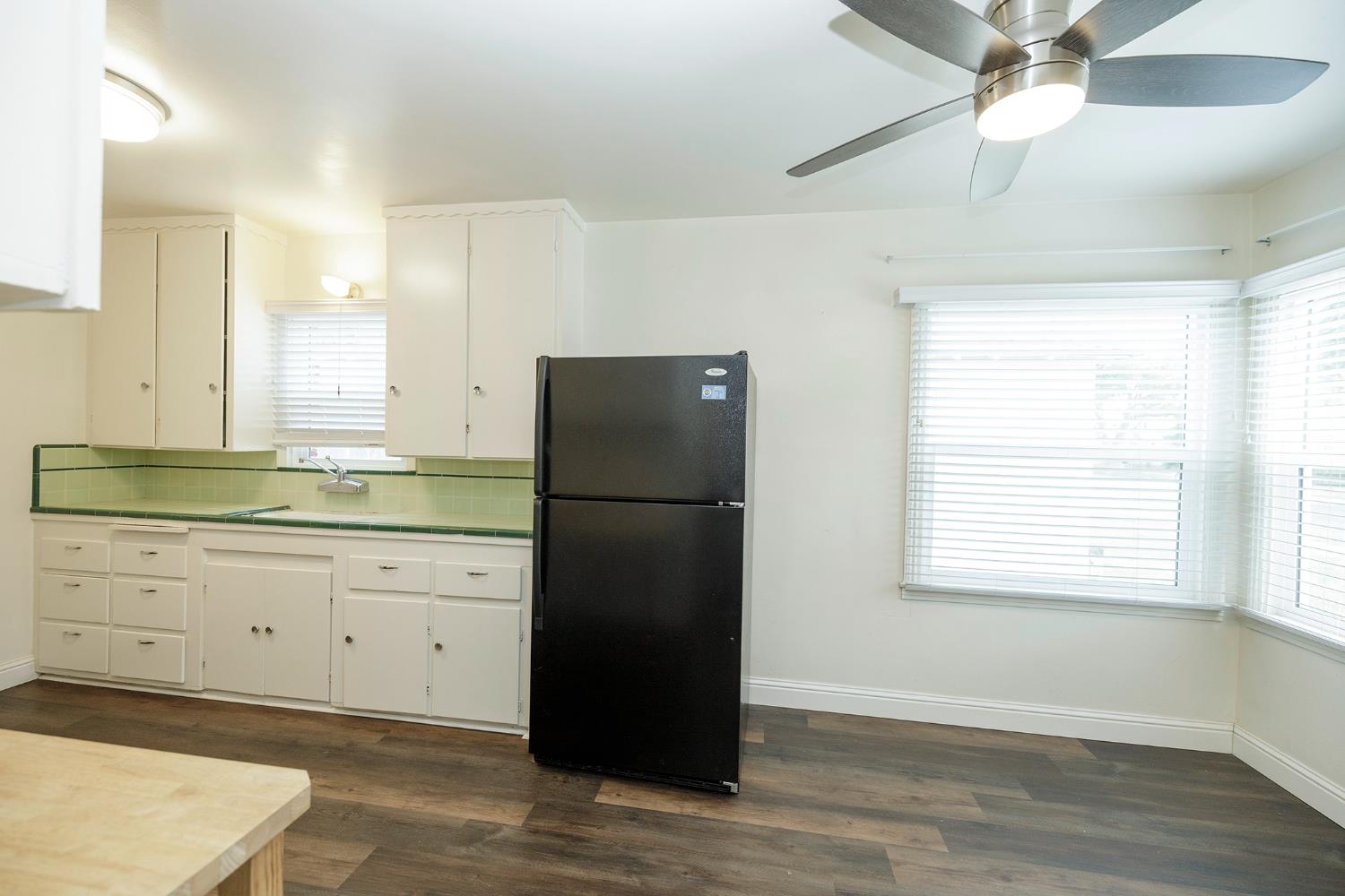 1732 2nd St, Escalon, CA 95320