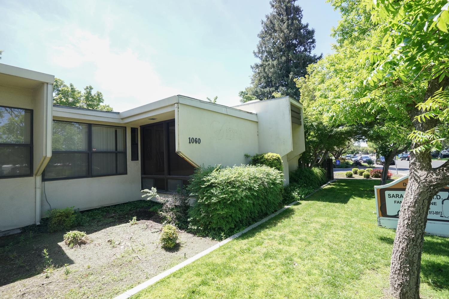 1080 Delbon Ave, Turlock, CA 95382