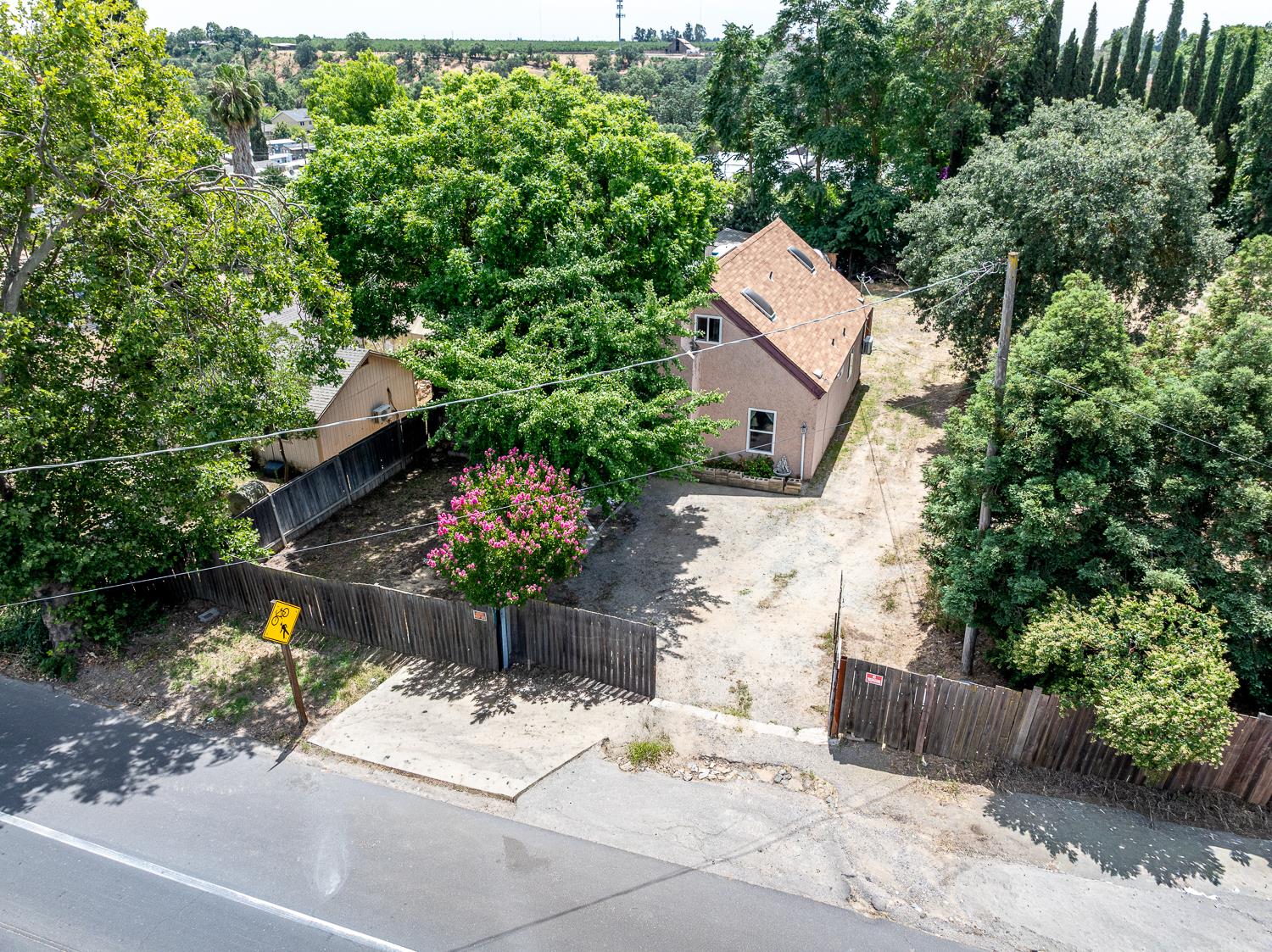 12936 Yosemite Blvd, Waterford, CA 95386