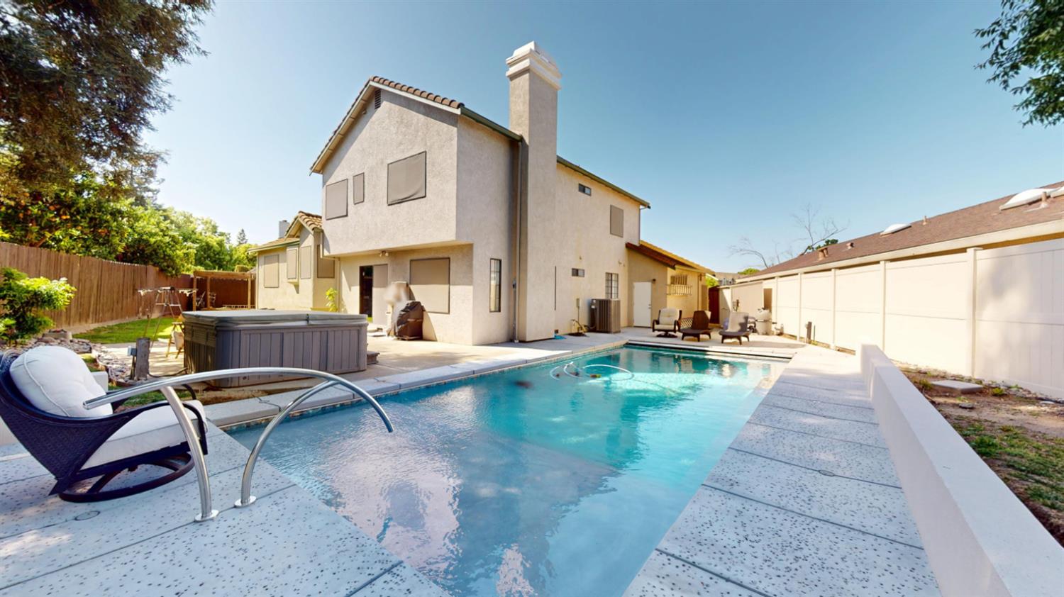 2201 Arnhem Pl, Modesto, CA 95356