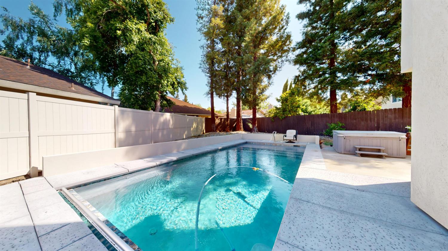 2201 Arnhem Pl, Modesto, CA 95356