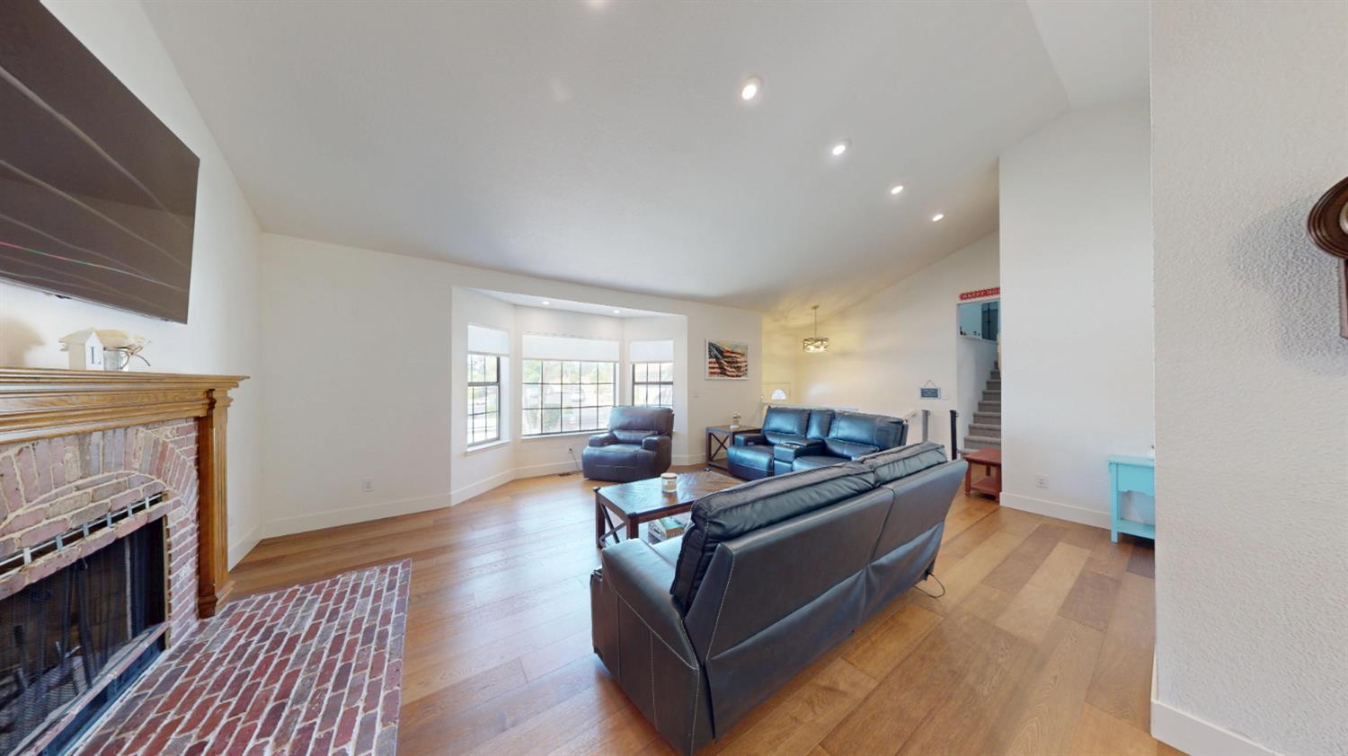 2201 Arnhem Pl, Modesto, CA 95356
