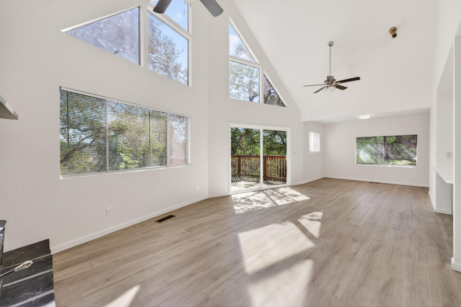 4698 Kiva Dr, Copperopolis, CA 95228