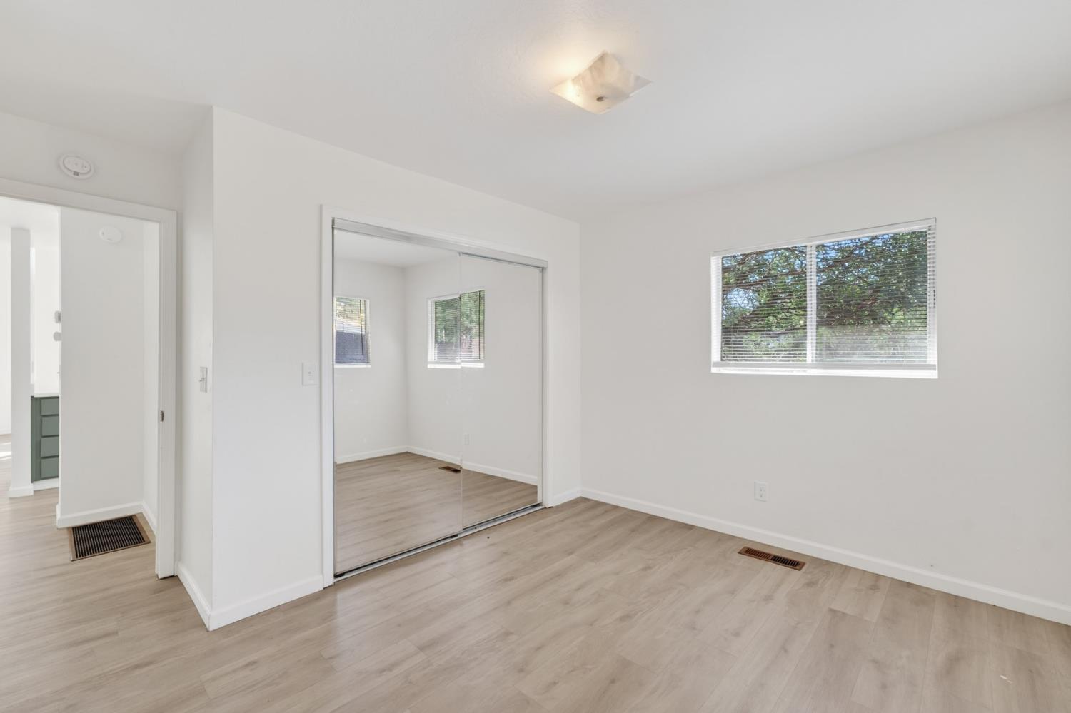 4698 Kiva Dr, Copperopolis, CA 95228