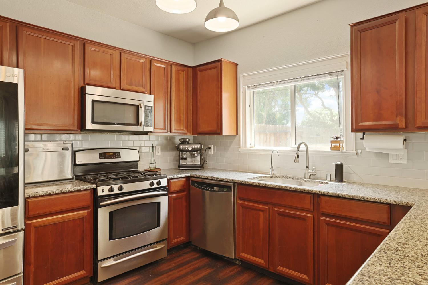 2304 Celebration Ln, Turlock, CA 95380