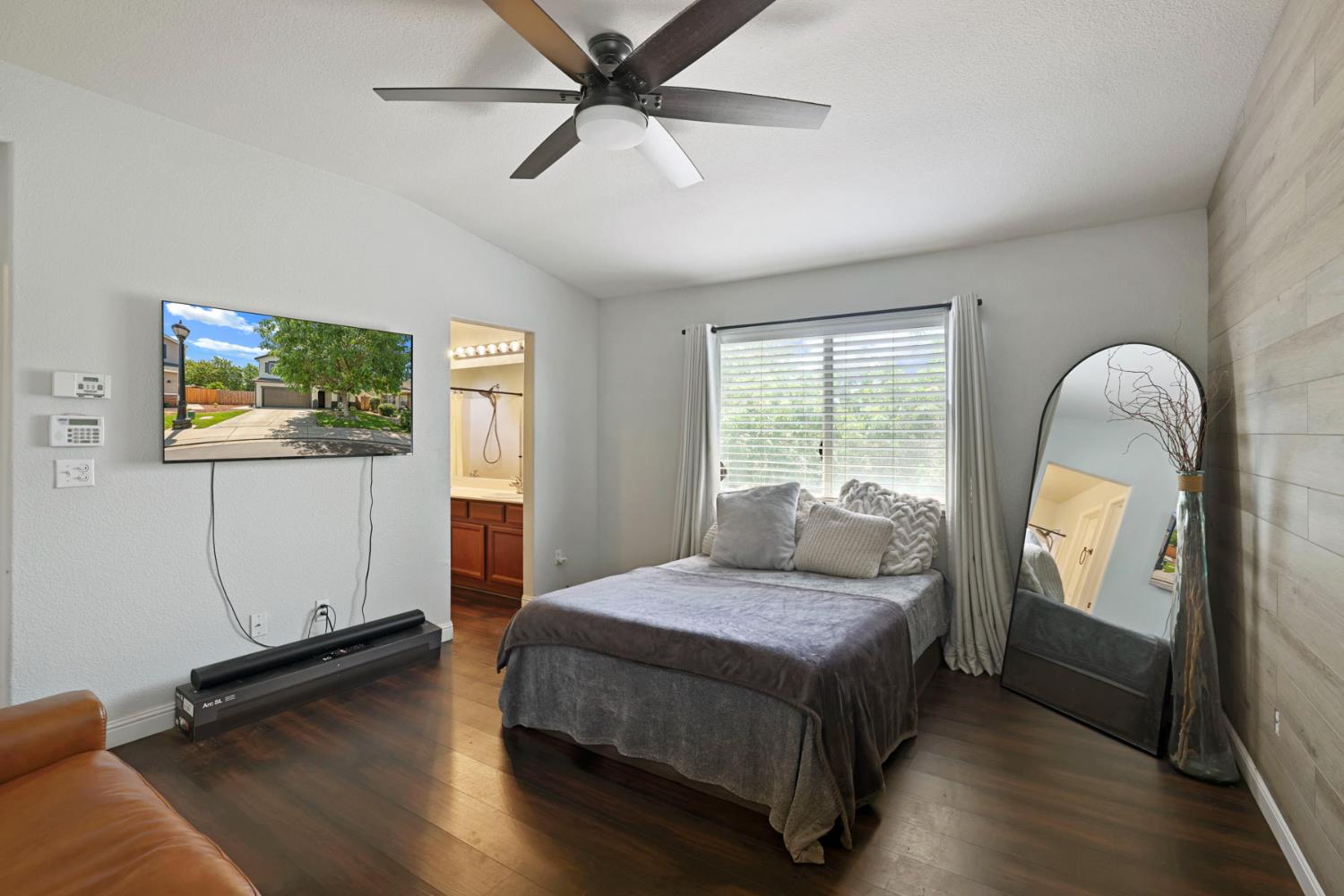 2304 Celebration Ln, Turlock, CA 95380